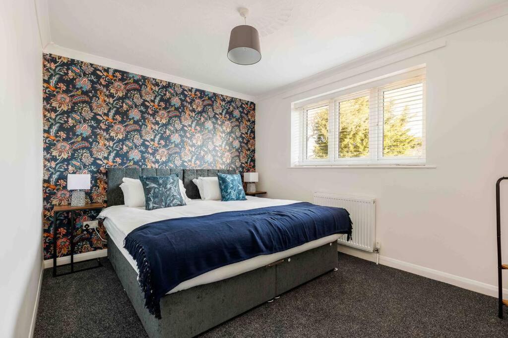 2 Bedroom House-Driveway - Bournemouth Hospital - Long Stay Discounts - Lima Apartments Ltd 外观 照片